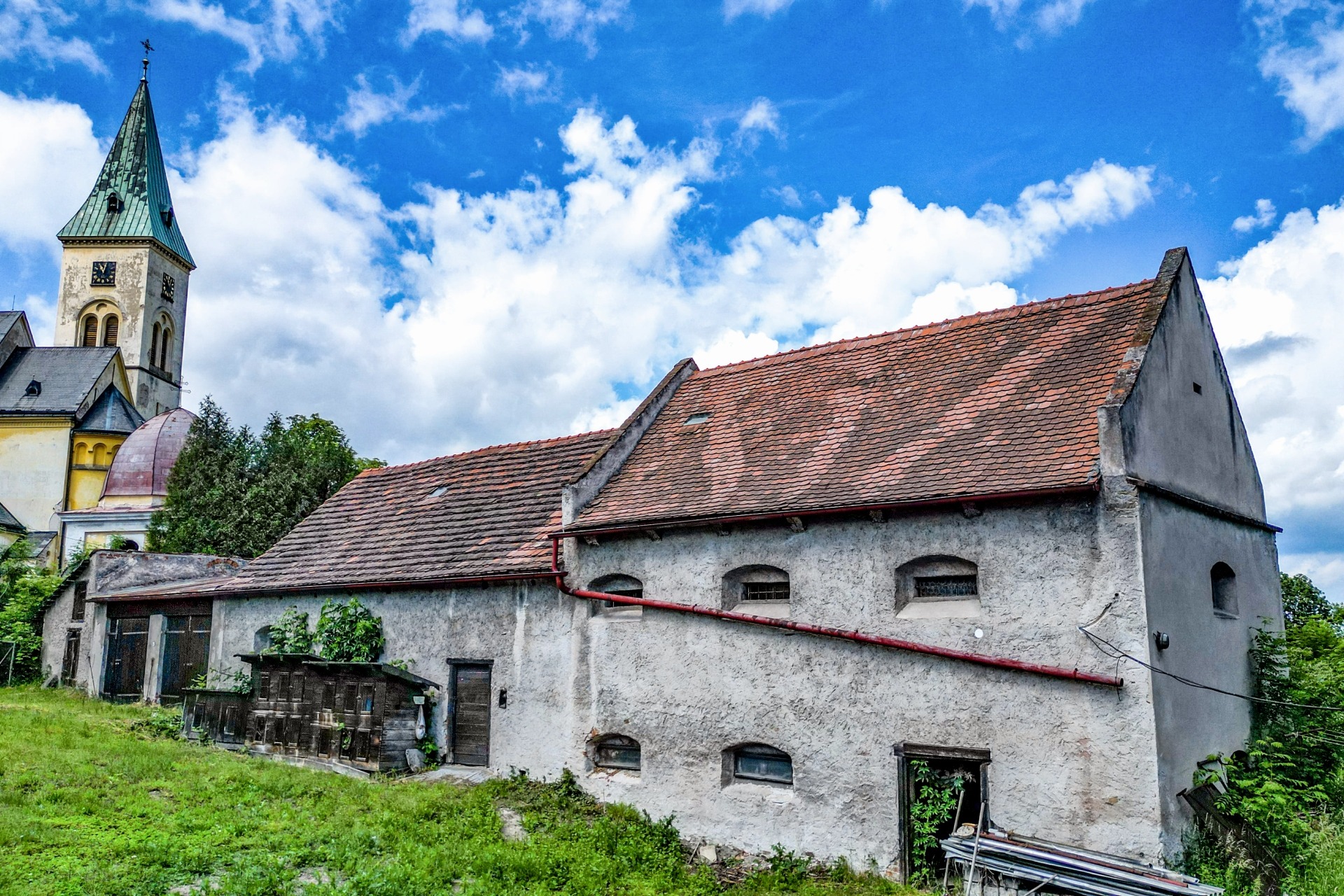 PRODEJ FARY ZÁSMUKY S POZEMKEM – foto 18