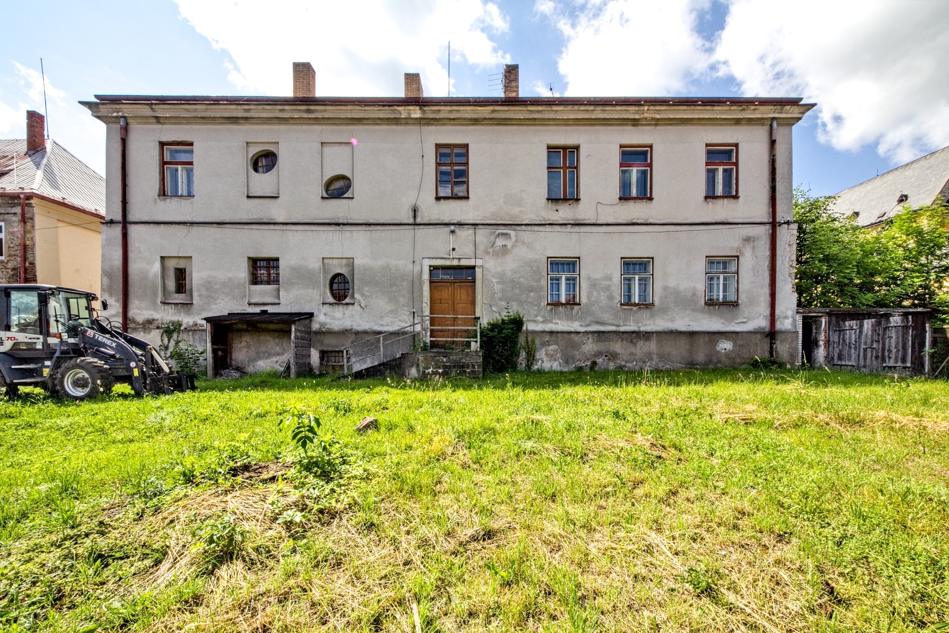 PRODEJ FARY ZÁSMUKY S POZEMKEM – foto 7