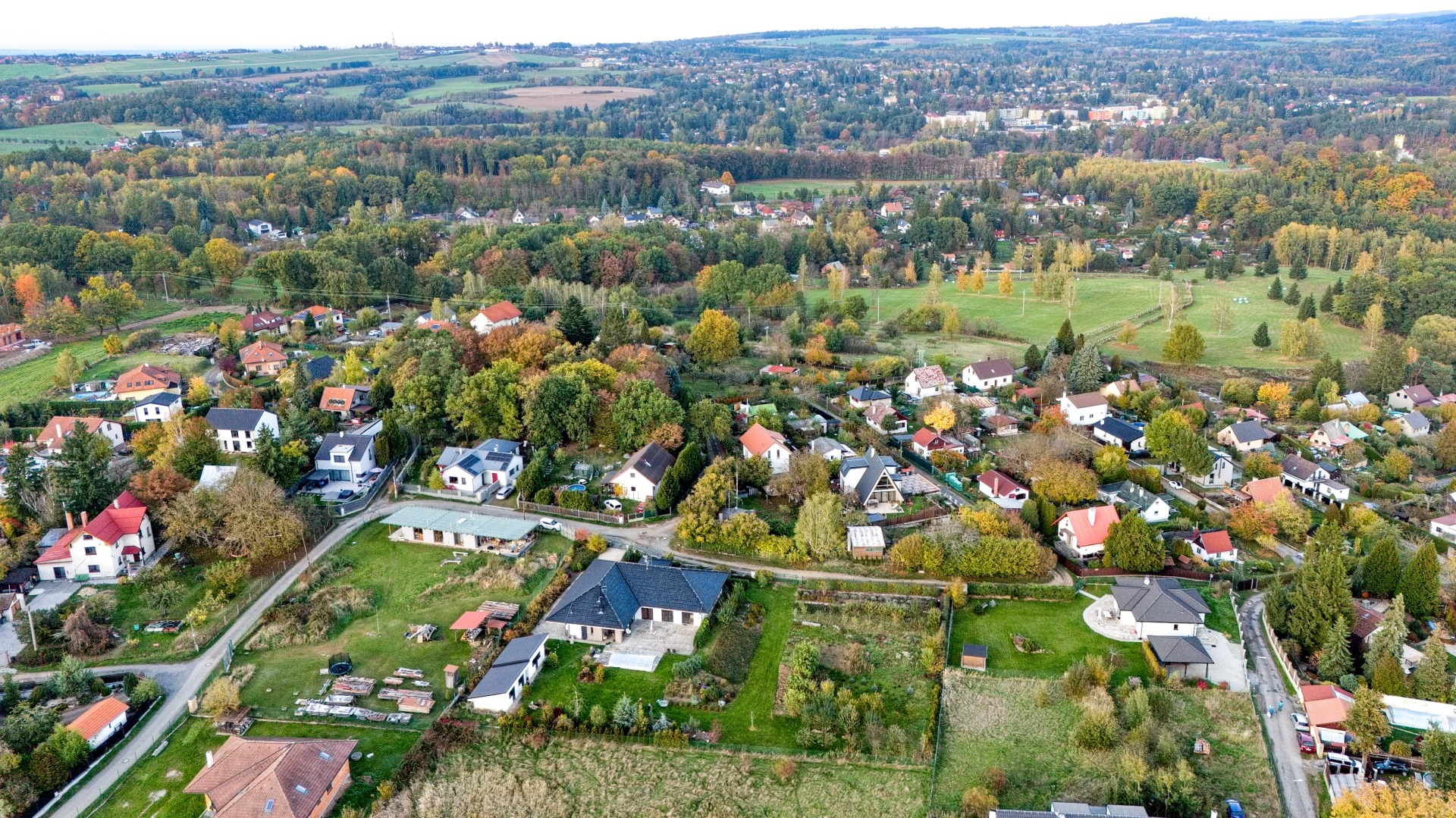 POZEMEK KE STAVBĚ V KLIDNÉ ČÁSTI TĚPTÍNA – foto 5