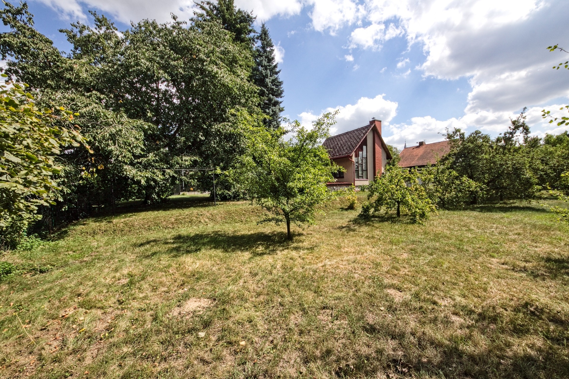 PRODEJ RODINNÉHO DOMU S VELKÝM POTENCIÁLEM K VÝSTAVBĚ – foto 13