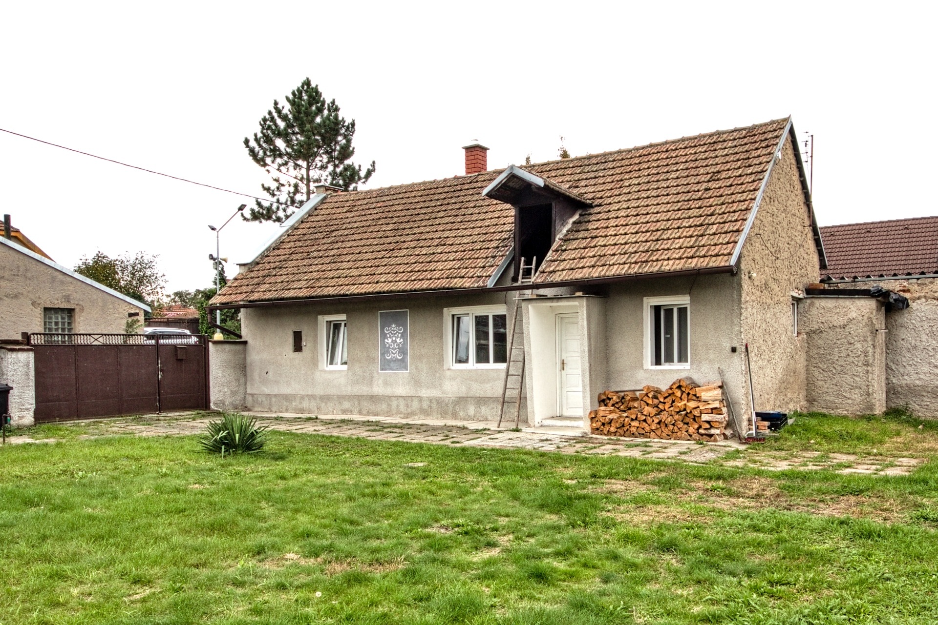 PRODEJ RODINNÉHO DOMU V TUHANI – foto 2
