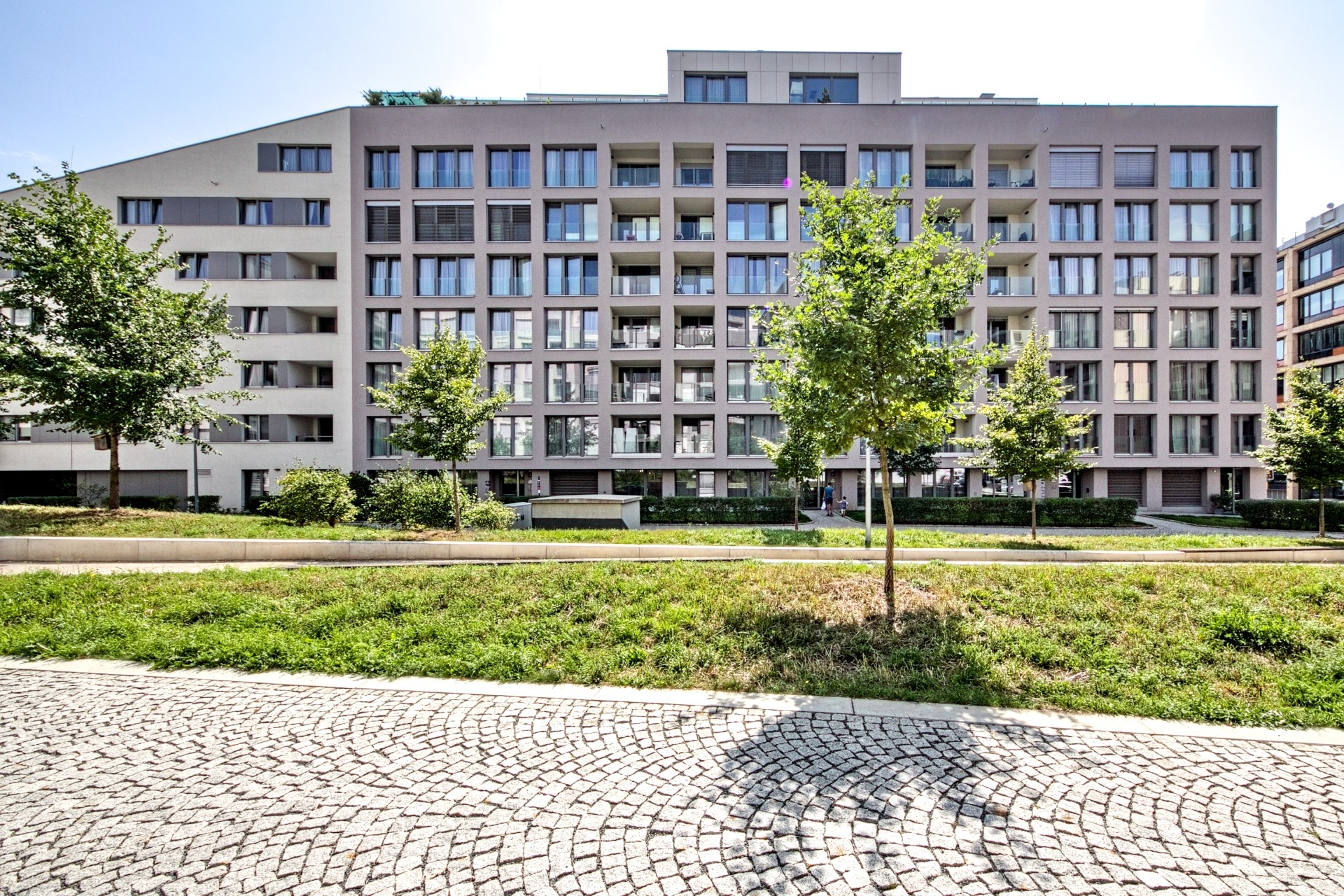 PRONÁJEM MODERNÍHO STUDIA V KARLÍNĚ – foto 15