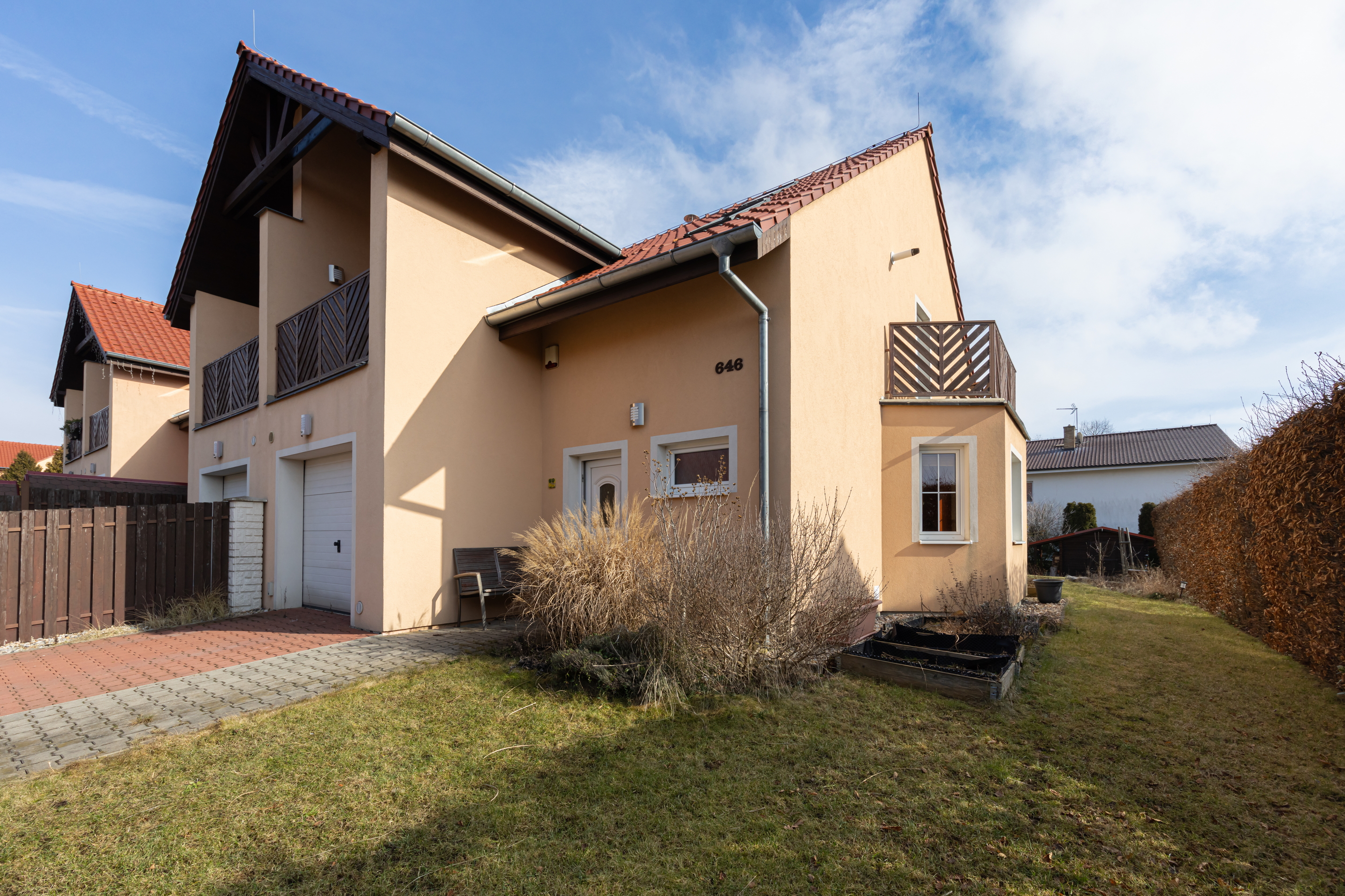 PRODEJ RODINNÉHO DOMU DOLNÍ BŘEŽANY 4+KK – foto 2