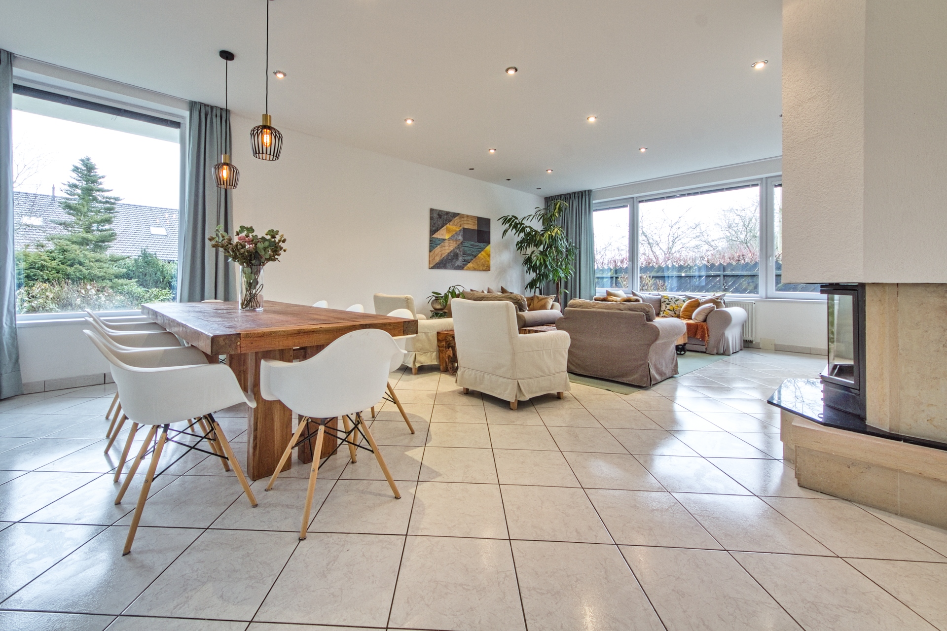 PRONÁJEM RODINNÉ REZIDENCE (380m²) SE VZROSTLOU ZAHRADOU – DOLNÍ BŘEŽANY – foto 5