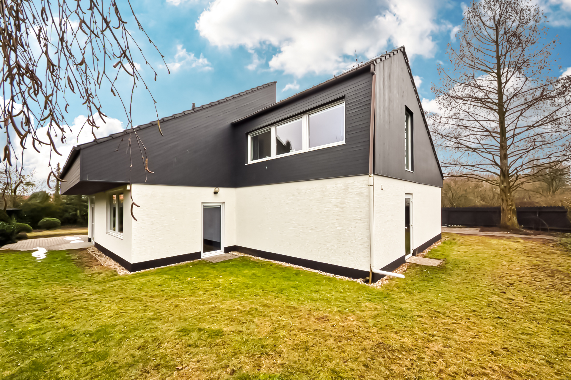 PRONÁJEM RODINNÉ REZIDENCE (380m²) SE VZROSTLOU ZAHRADOU – DOLNÍ BŘEŽANY – foto 46